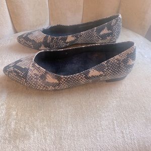 Vionic Lena Ballet Flats 8.5 M